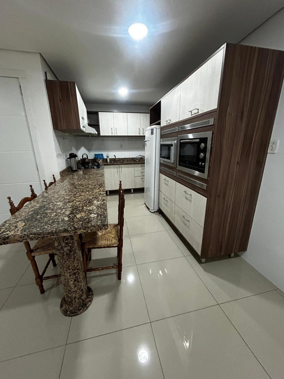 Apartamento 402, London Avenida 18 De Fevereiro Piratuba Zewnętrze zdjęcie