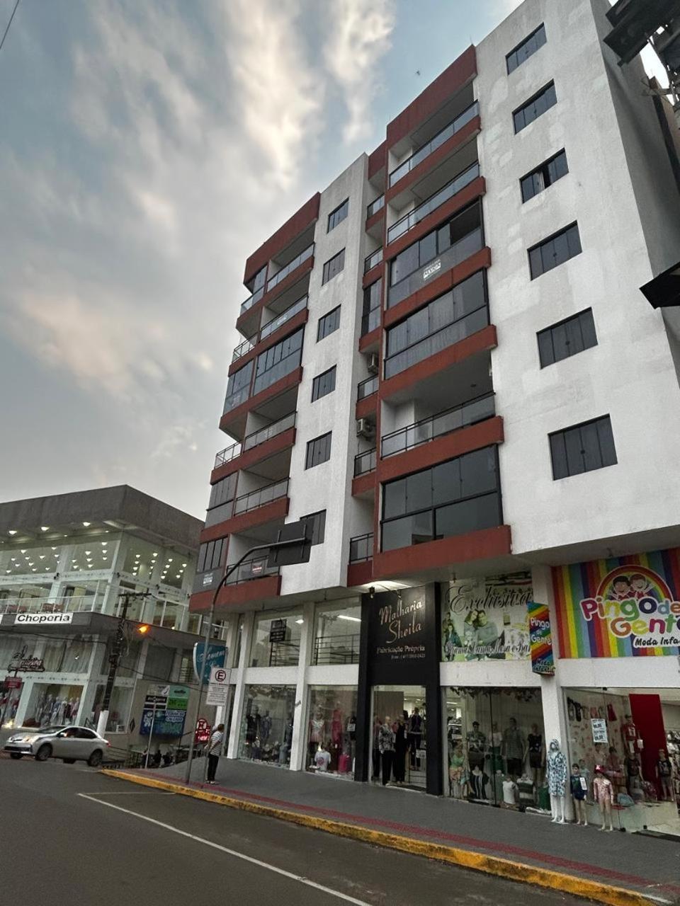 Apartamento 402, London Avenida 18 De Fevereiro Piratuba Zewnętrze zdjęcie